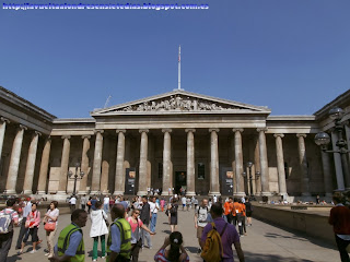 Fachada principal del British Museum