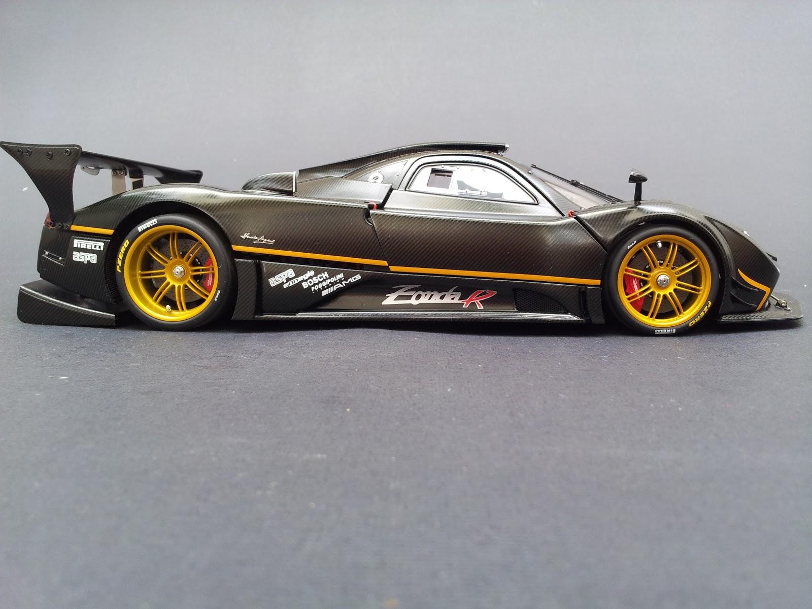 Diecast Symphony Pagani Zonda R