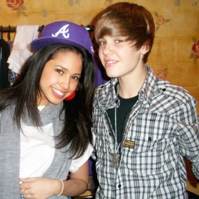 Jasmine Villegas dengan Justin Beiber