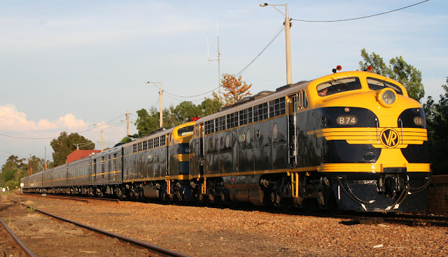 SPIRIT OF PROGRESS the Australian luxury day express train