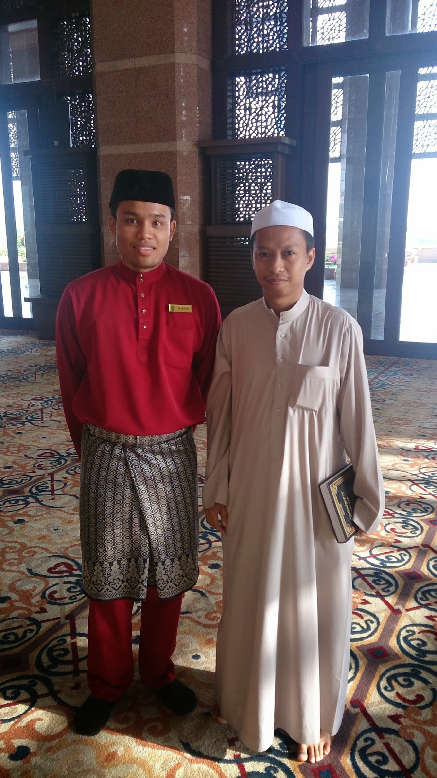 Hakimi Asyraf: Gambar Bersama Pencetus Umah Salman:)