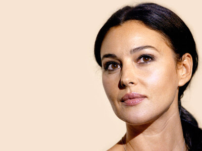 Monica Bellucci Normal Resolution HD Wallpaper 10