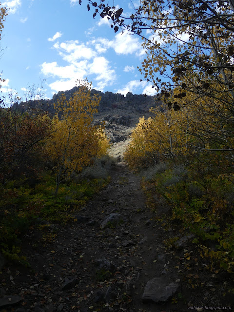 07: road track with a direct hill climb