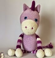 http://www.artedetei.com/2015/04/unicornio-amigurumi-patron-gratis.html