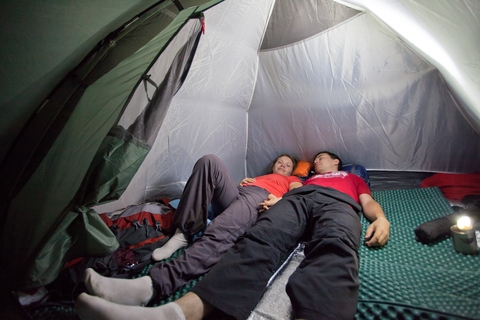 Tips Tidur Nyenyak Dalam Tenda