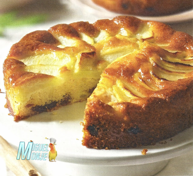 PASTEL DE MANZANA Y PASAS / TARTAS