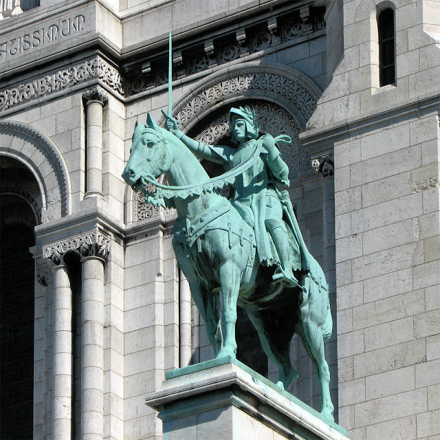 Equestrian statue of Saint Joan of Arc by Hippolyte Lefebvre, Basilique du Sacré-Cœur, Basilica of the Sacred Heart, Montmartre, Quartier de Clignancourt, 18th arrondissement, Paris