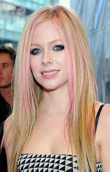 Avril Lavigne News 2011