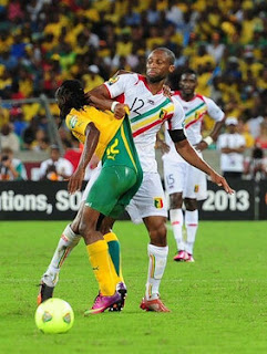 Keita giving Yeye a wedgie AFCON 2013