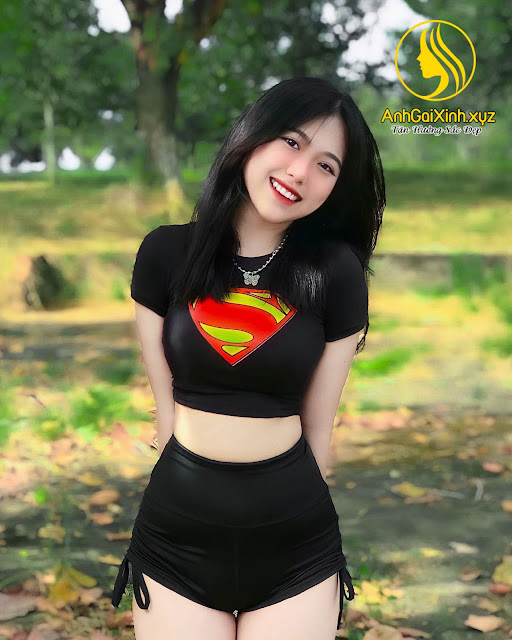 Hot Girl sài thành Thùy Linh mặt xinh dáng chuẩn sexy quyến rũ gợi cảm