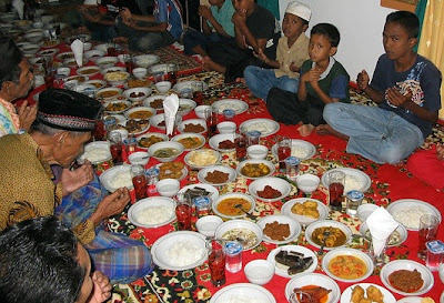 makanan untuk saat berbuka puasa