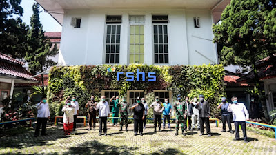 Walikota Bandung Beri Motivasi Para Tenaga Medis Bersama Perangi Covid-19