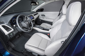 Interior view of 2016 Honda HR-V