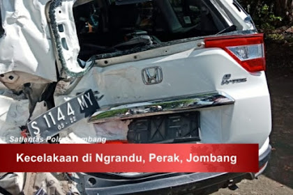 Kecelakaan beruntun. Truk tronton di jombang hantam 3 pengendara di depannya