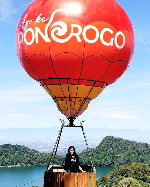 Spot foto balon terbang, di wisata mloko sewu, Sumber foto (https://www.instagram.com/mlokosewu/)