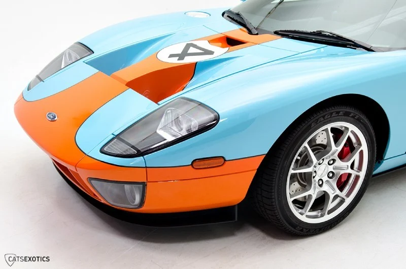 Siêu xe Ford GT Heritage 2006 mới đi 8 km rao bán