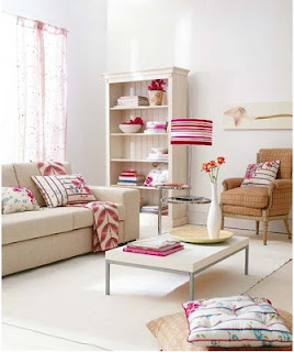 neutral-colored+living+room+design+with+fuchsia+accents