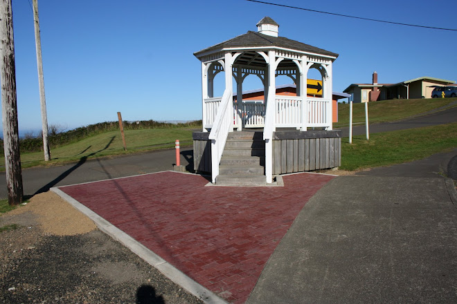 Gazebo in downtown Pacific Beach