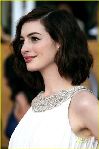 Medium Hairstyles✪Anne Hathaway