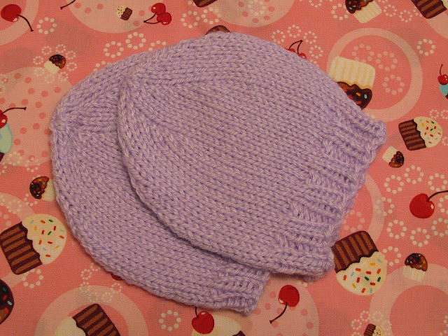 April Sprinkles: Bunches of baby hats! 