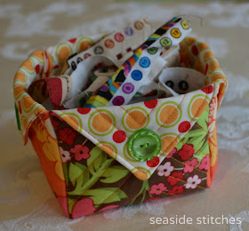 http://seaside-stitches.blogspot.com/2013/03/fabric-box-tutorial.html