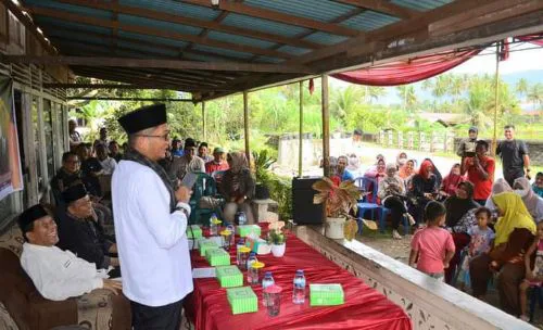 Program Jalan Padat Karya di Lambung Bukit, Warga Berterima Kasih Kepada Wako Hendri Septa