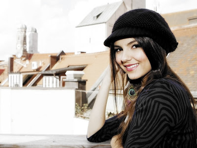 Victoria Justice Lovely 2012