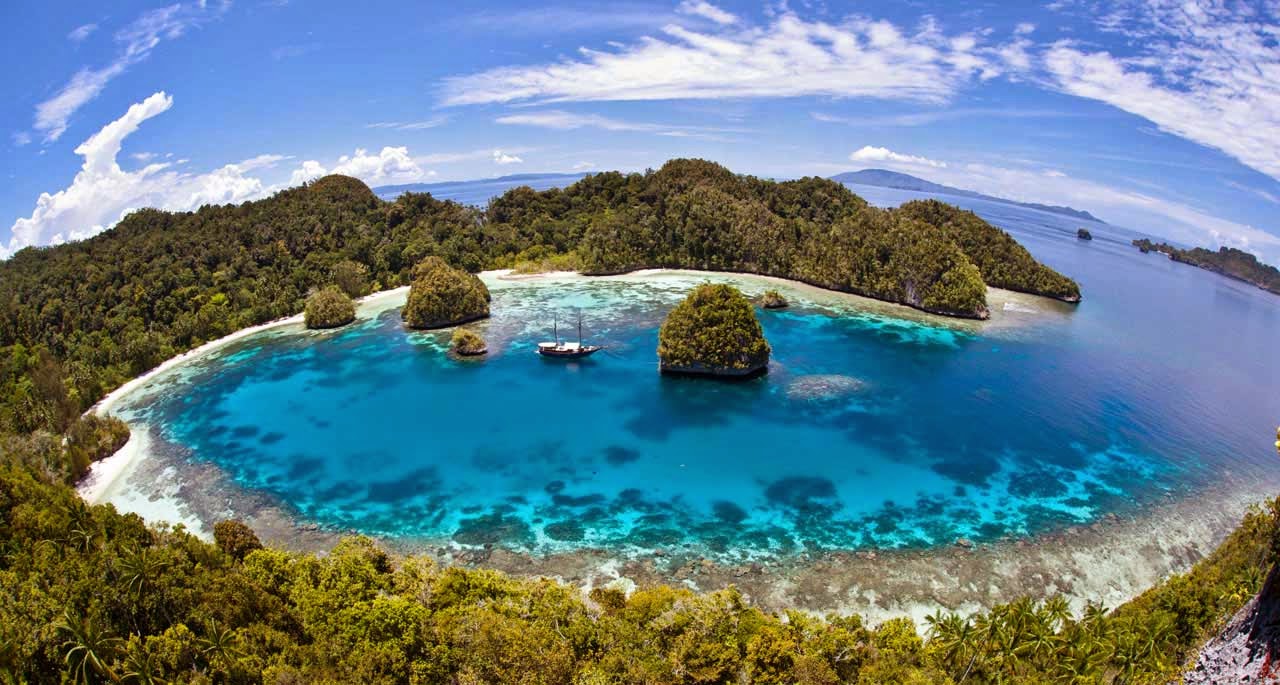 5 Tempat  Wisata  Liburan Terbaik di  Indonesia  Tahun 2022 