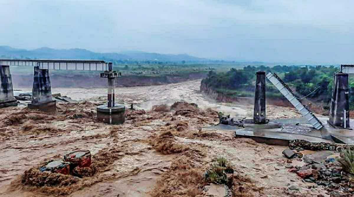 Rail track collapses by flood in Himachal Pradesh latest news in hindi