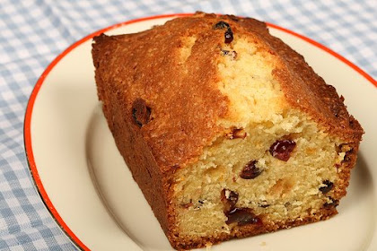 Orange Cake with Dried Cranberries