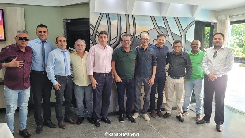 Empresário Dedeza visita São João da Canabrava