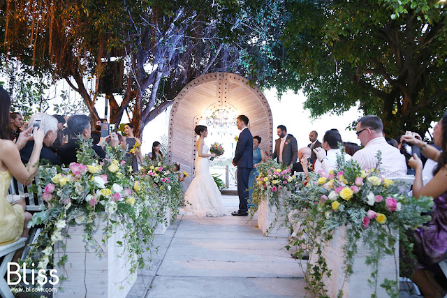 beach wedding in da nang