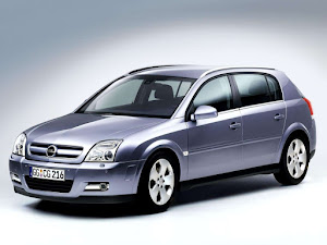 Opel Signum 3.2 V6 2003 (1)