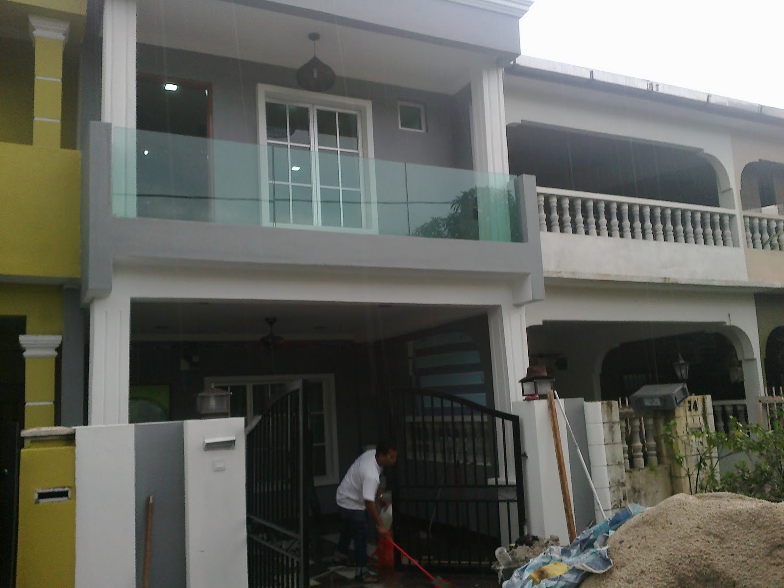 Reesha Home Renovation::: PENAMBAHAN BAHAGIAN DEPAN DAN 