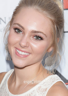 AnnaSophia Robb