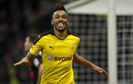 Aubameyang : 100 Gol serta Michael Jackson