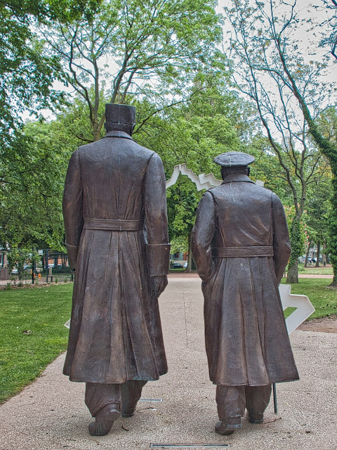 jiemve, Calais, statue, Général de Gaulle, Winston Churchill, France