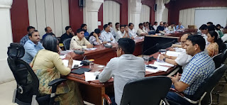 सभी कार्यालयों को अपनानी होगी ई-फाइलिंग व्यवस्था, जिला कलेक्टर की अध्यक्षता में साप्ताहिक समीक्षा बैठक आयोजित