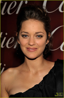 Marion Cotillard is Desert Palm Perfect