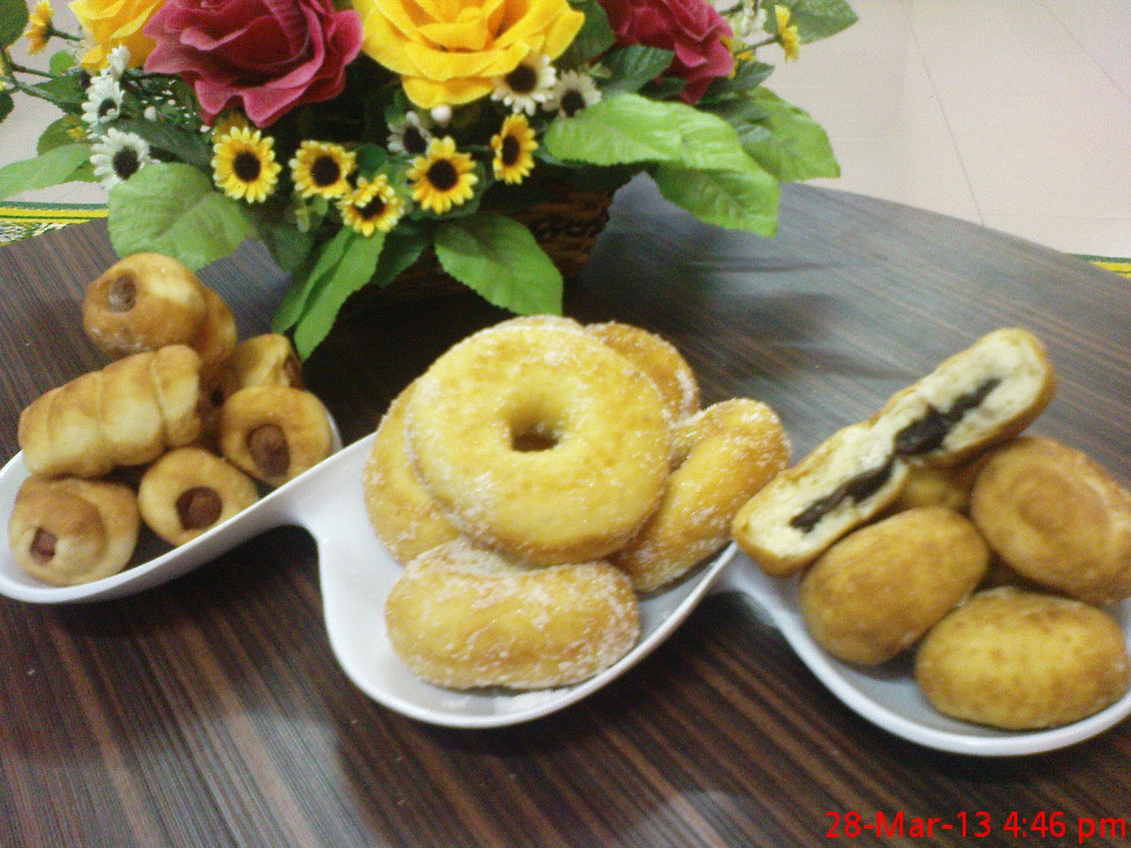 Dapur Comel Bidadarimu Hisham.: Roti Sesej Goreng, Donut 