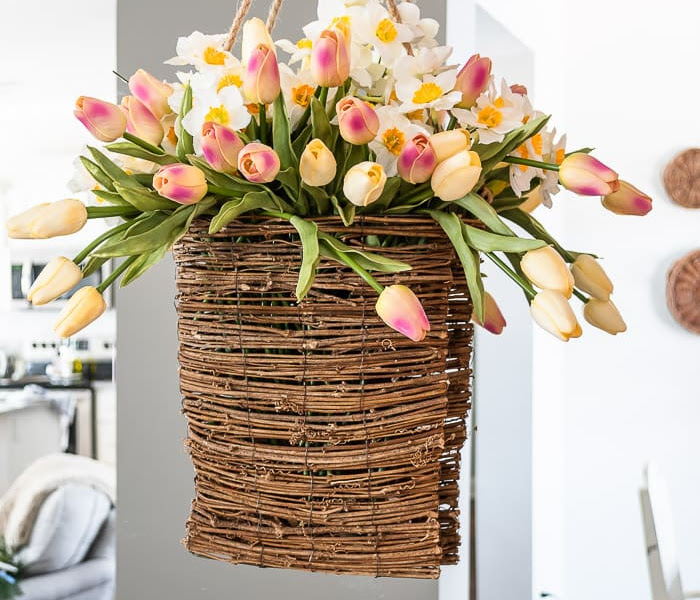 Light and Bright Spring Decorating Ideas