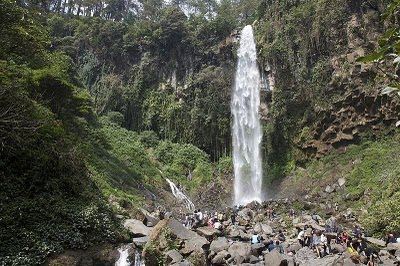 grojogan+sewu+waterfall