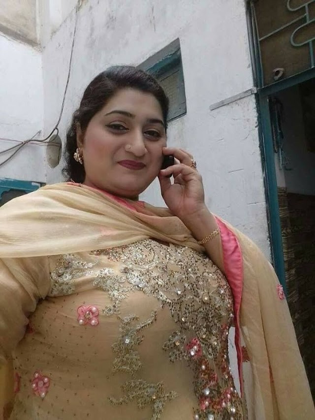 Hot Desi Punjabi Milf Aunty