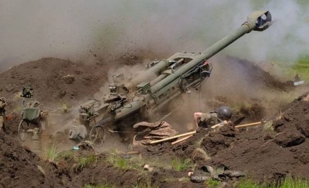 Russian Troops Successfully Destroy 3 US-Made M777 Howitzers in Kherson