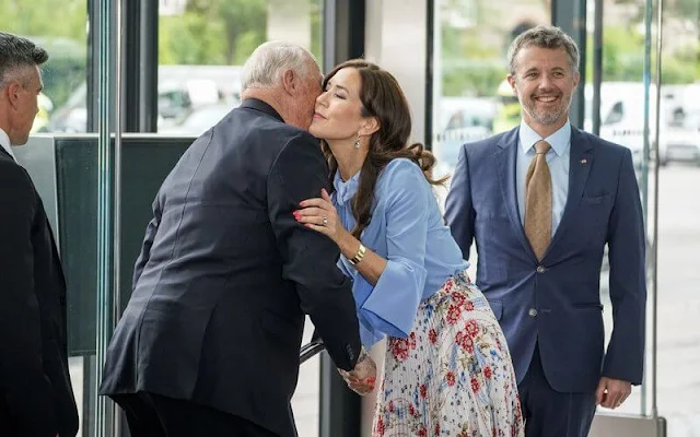 Crown Princess Mary wore Victoria Beckham blouse and Paul and Joe skirt. Queen Margrethe and Queen Sonja