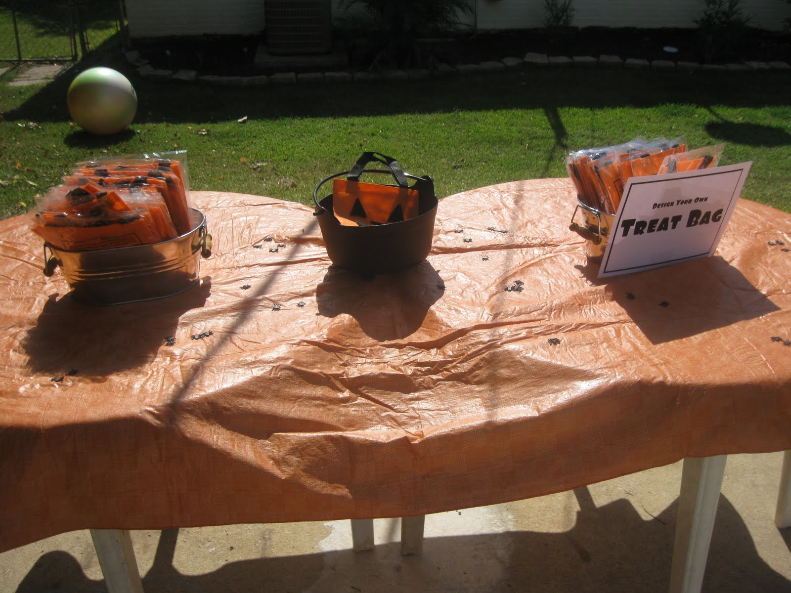 gross halloween cakes As the guests arrived, the kids would start off by decorating their 