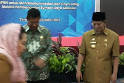 Abdul Gani Kasuba Serahkan DIPA Maluku Utara 2019