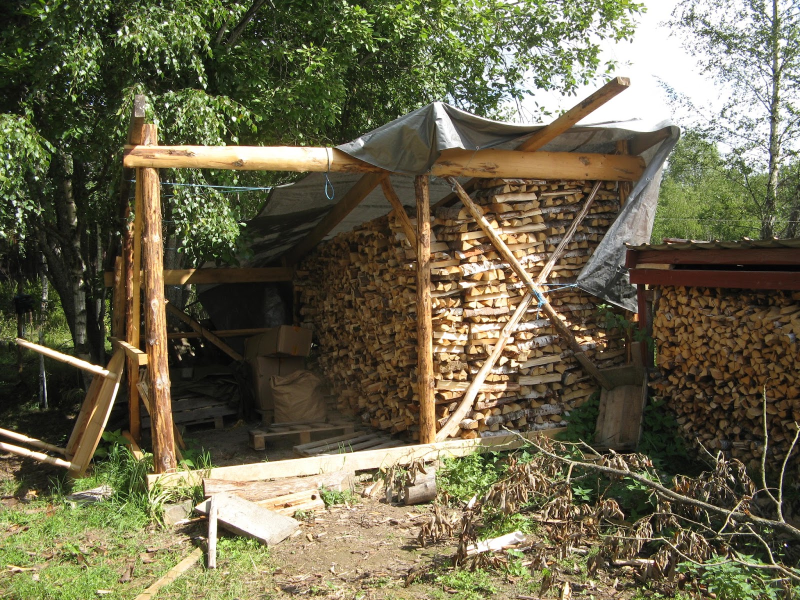 Sheds To Live In Small pieces and stacked