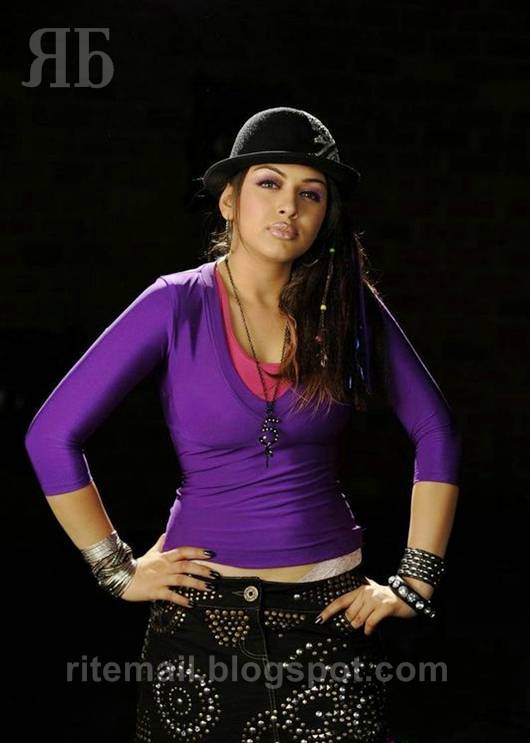 [Hansika_Motwani_Latest_Gallery-20091228-012.jpeg]