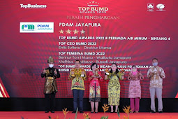 Entis Sutisna Raih Penghargaan Top CEO BUMD Awards 2022